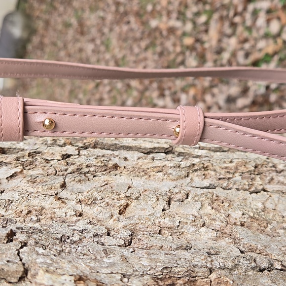 SAMARA Peony Pink Vegan Leather Crossbody Bag. Like New! - Picture 5 of 9